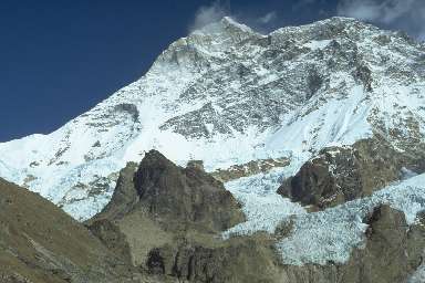 Le Makalu (8481m) vu depuis son Camp de Base -- Pour visualiser les photos cliquer ici